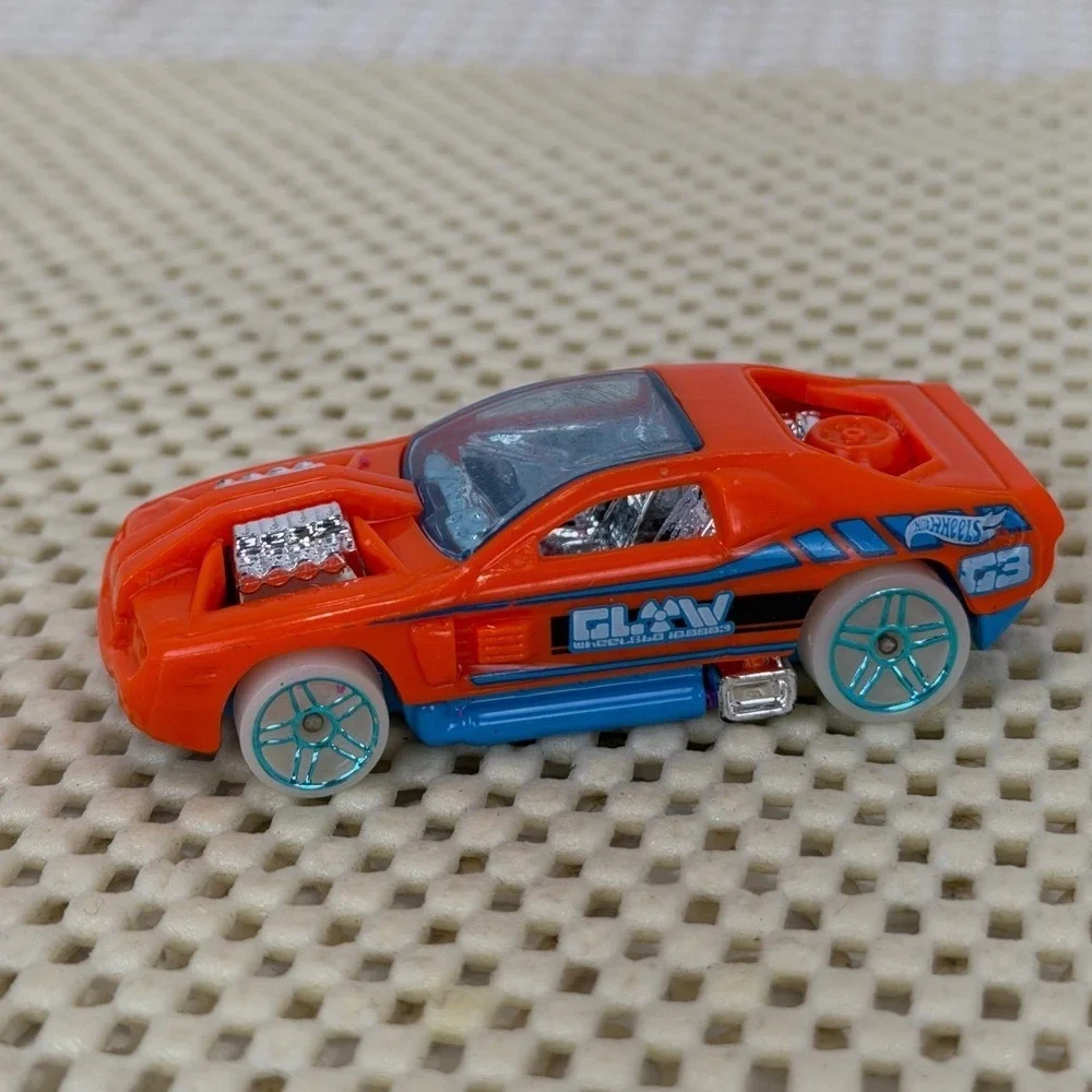 Hot Wheels Hollowback Orange Blue GLOW Wheels Muscle Car‎ Diecast 1:64 Scale EUC